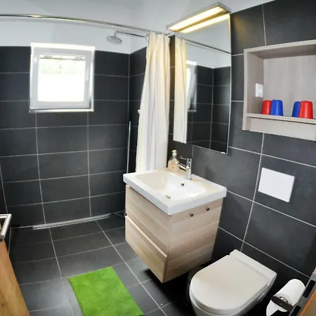 Ferienhaus Muritzfreude / Eg-appartement *